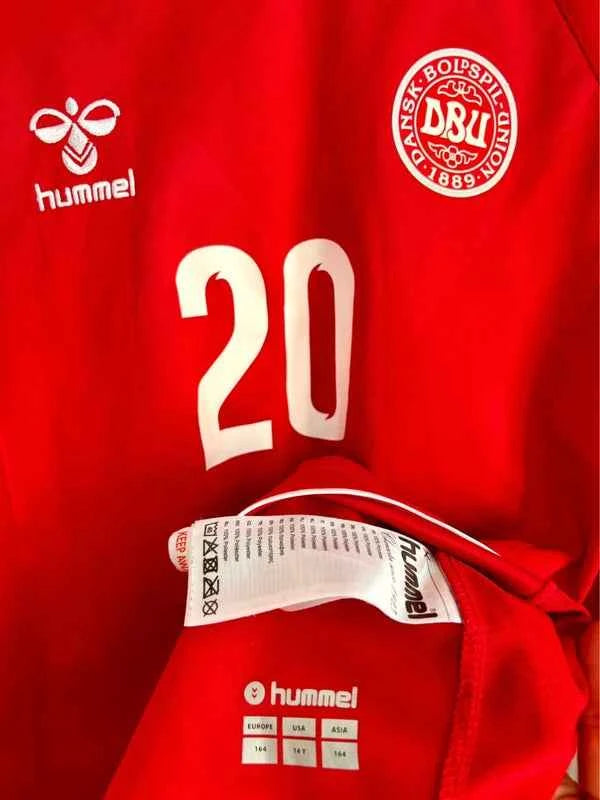 Danmark fodboldtrøje 2016-17 Yurary #20