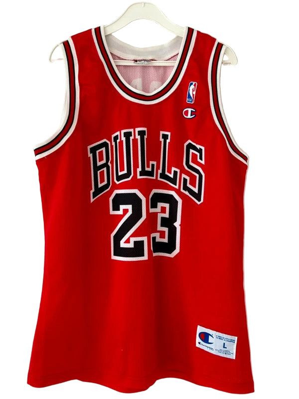 Michael Jordan #23 Chicago Bulls – NBA