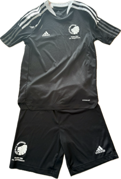 FC København fodboldtrøje og shorts