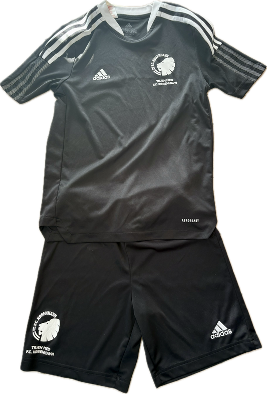 FC København fodboldtrøje og shorts