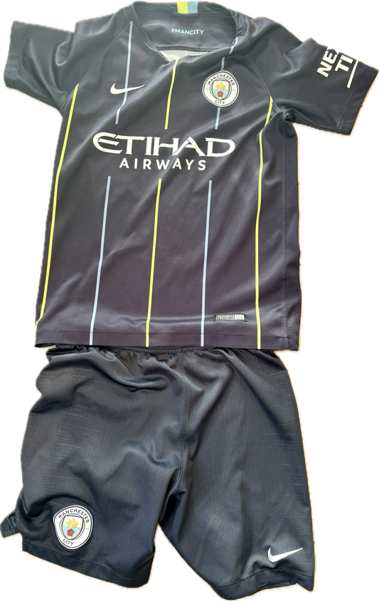 Manchester City fodboldtrøje og shorts 2018