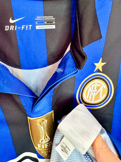 Inter fodboldtrøje med Forlan 2011